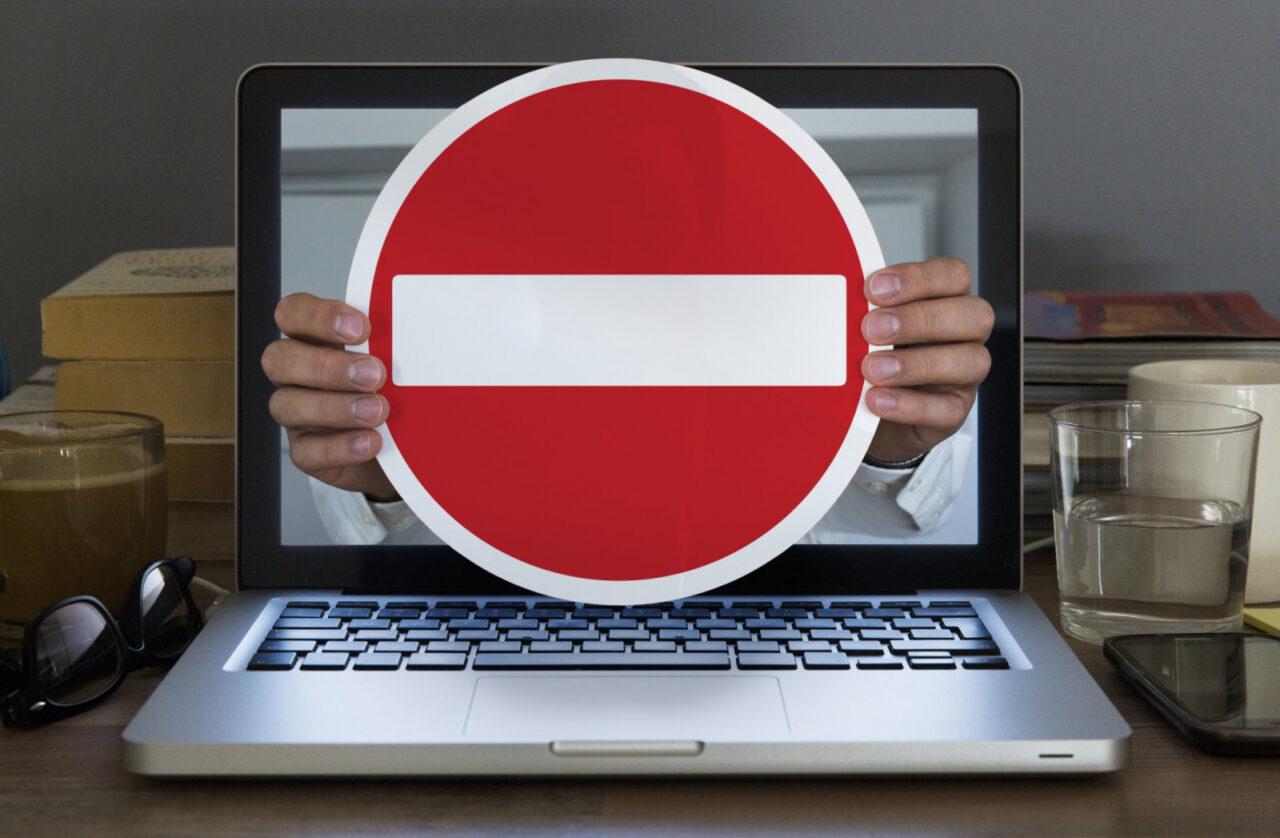 Экстримистские сайты в России хотят блокировать без суда и следствия