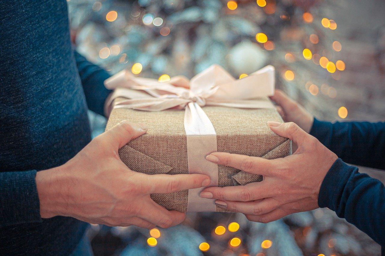 Описание акции Сбербанка к Новому году «Спасибо! Подарков хватит на всех!»