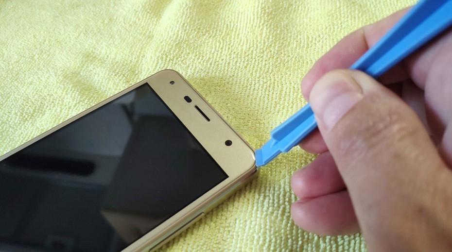 Как снять защитное стекло со смартфона: пошаговая инструкция | ichip.ru