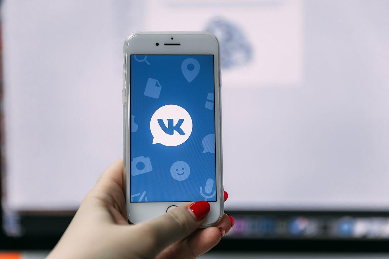 Как восстановить страницу ВКонтакте через телефон