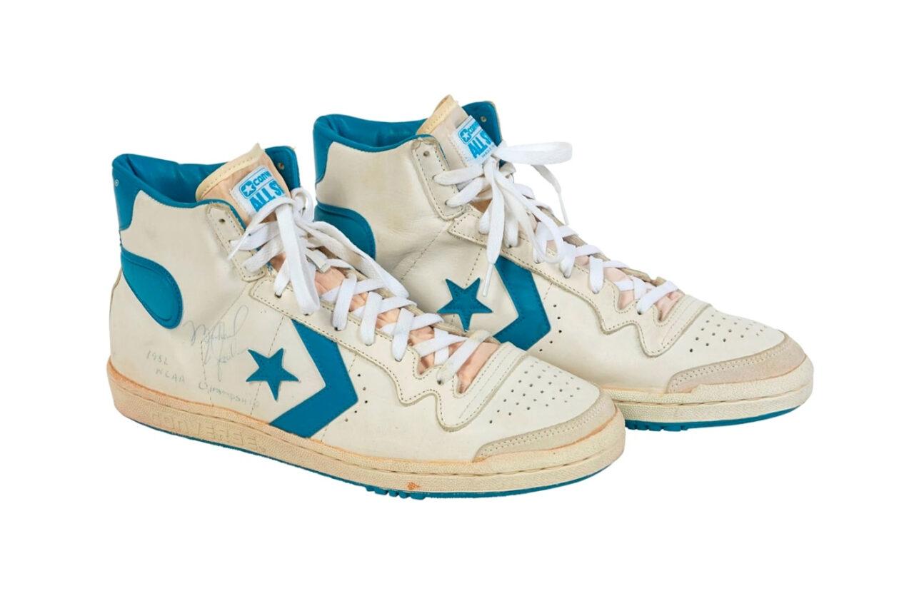 Самые дорогие кроссовки – Converse Fastbreak с подписью Майкла Джордана были проданы за $190 000